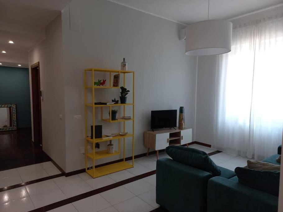 Giulia Town House Tra Citta E Mare Apartamento Salerno Exterior foto